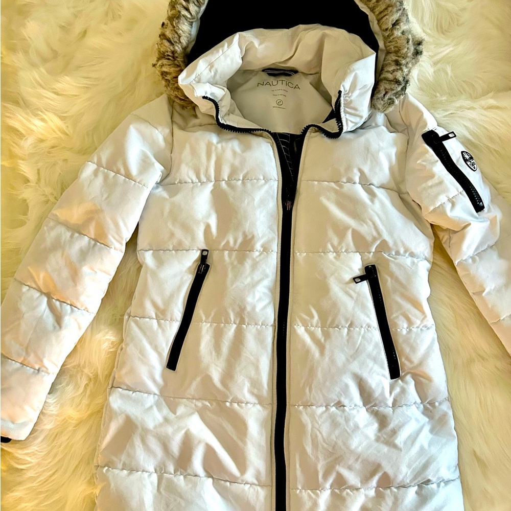 Nautica beautiful winter jacket size 5 water resistant white and black